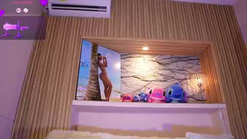 Adri crof online show from November 21, 4:36 am