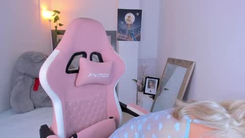 Adriana online show from January 31, 12:18 pm