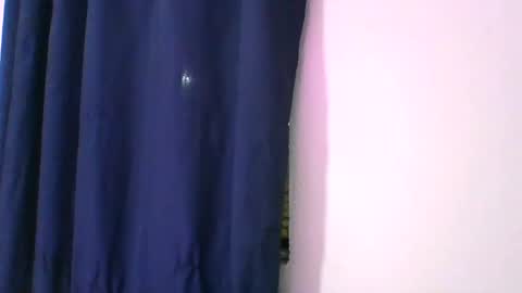 Snapshot of adrianagogo18 chatting on September 9, 1:33 pm adrianagogo18 online show from September 9, 1:33 pm