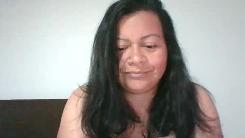 Snapshot of adrianagogo18 chatting on February 26, 1:57 am adrianagogo18 online show from February 26, 1:57 am