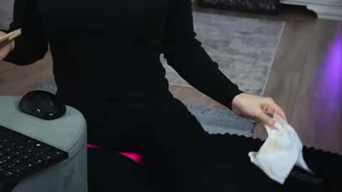 Aelia online show from January 16, 6:20 am