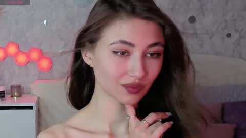 AffiinaLovsx online show from April 14, 8:14 am