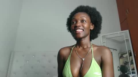 Snapshot of africanpetitequeen chatting on January 27, 10:49 pm CIARA online show from January 27, 10:49 pm