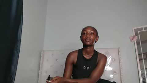 Snapshot of africanpetitequeen chatting on September 12, 10:24 am CIARA online show from September 12, 10:24 am
