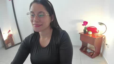 Lorena online show from June 9, 3:00 pm