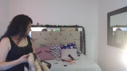 Sara online show from December 16, 4:16 pm