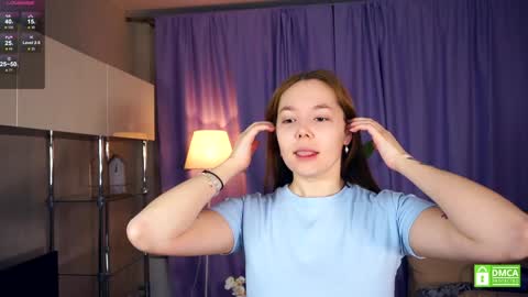 Lana  1800 - 0330 UTC   Mia 0700- 1630 UTC online show from December 26, 7:24 am