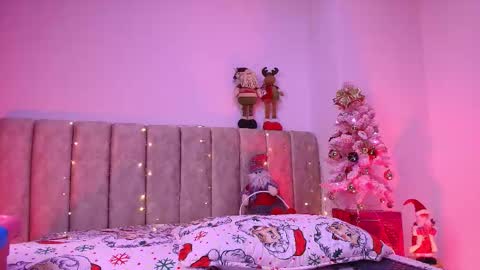 Ana online show from December 3, 12:18 pm