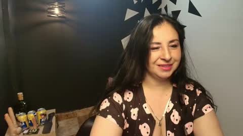Snapshot of agatathompson chatting on October 21, 7:51 pm A G A T A T H O M P S O N online show from October 21, 7:51 pm