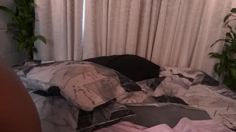 Val   inst  agatha clls online show from March 24, 7:19 pm