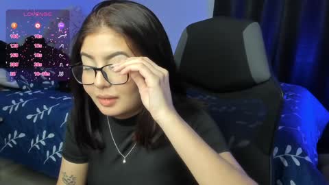 Cat online show from December 29, 7:17 am