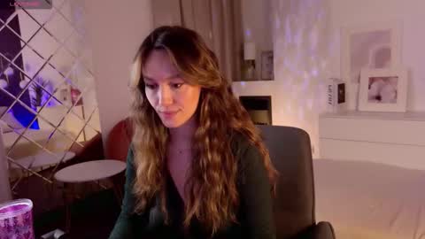 Agnes online show from March 25, 10:23 pm