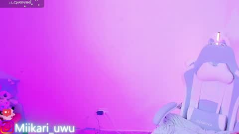 Ahri help me get to 100  online show from March 30, 4:56 am