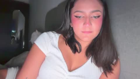 Aiisha online show from May 6, 12:25 am