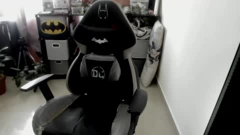 Catalina online show from April 20, 6:11 pm