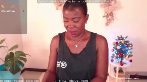 ailyn_ online show from December 18, 4:09 am