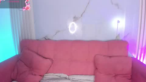 Ailyn online show from September 21, 5:39 am