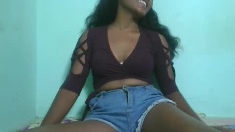 aimeamour online show from January 29, 5:40 am