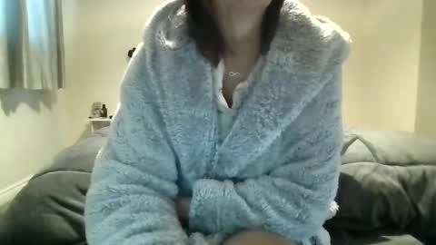 Aim2Please online show from February 10, 12:08 pm