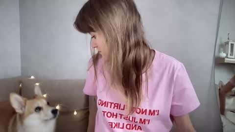 Aisha  online show from October 9, 7:12 am