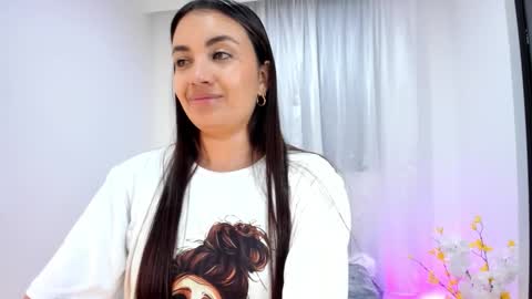 Snapshot of aisha_es chatting on October 22, 10:15 pm Aisha online show from October 22, 10:15 pm