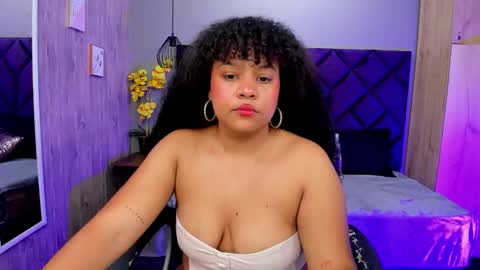 Aisha  online show from November 14, 9:37 pm