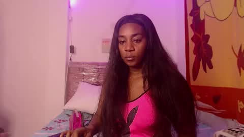 Aisha online show from February 4, 7:50 pm