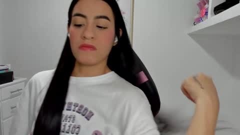 VALENTINA  independent online show from September 22, 6:34 am