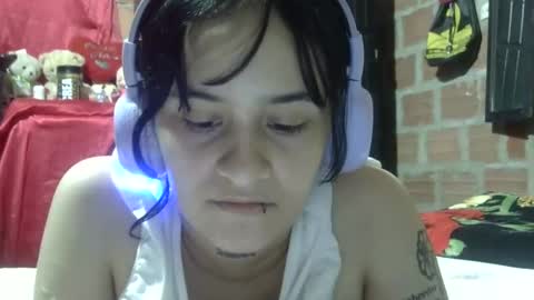 Snapshot of aitana23_ chatting on October 13, 12:57 am aiti online show from October 13, 12:57 am