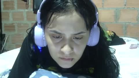 Snapshot of aitana23_ chatting on September 20, 2:54 am aiti online show from September 20, 2:54 am