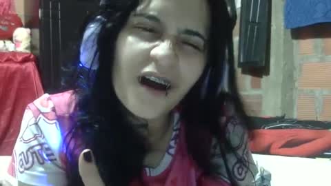 Snapshot of aitana23_ chatting on September 22, 12:20 am aiti online show from September 22, 12:20 am