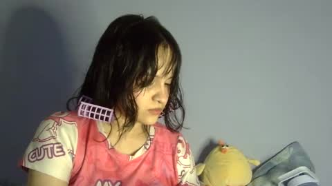 Snapshot of aitana23_ chatting on February 4, 12:19 am aiti online show from February 4, 12:19 am