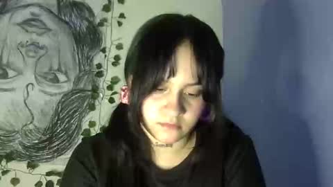 Snapshot of aitana23_ chatting on January 4, 1:42 am aiti online show from January 4, 1:42 am