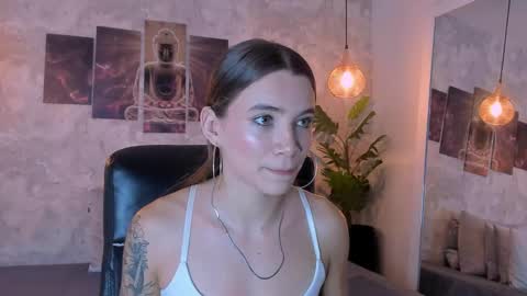 little aitana  online show from December 16, 7:09 pm