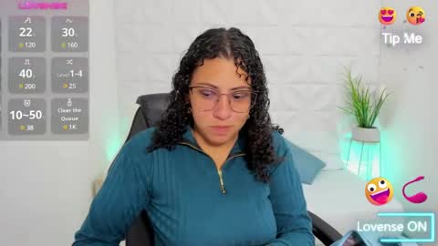 Snapshot of aixa_15 chatting on February 22, 12:08 pm Aixa Burgos online show from February 22, 12:08 pm
