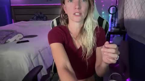 AJ online show from April 14, 2:33 am