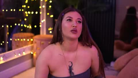 Riri online show from January 17, 8:05 pm