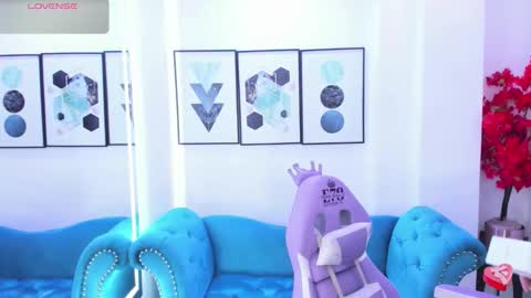 Azaka  online show from February 24, 12:15 pm