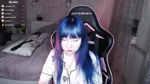 akirahartyx online show from November 10, 3:40 pm