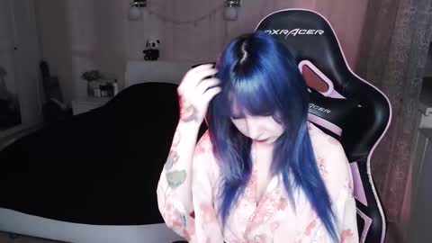 akirahartyx online show from November 22, 3:48 pm