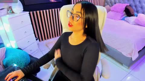 Alaia Alegria online show from October 24, 10:06 pm