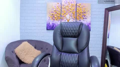 Snapshot of alaiasmile_ chatting on September 30, 7:30 pm online show from September 30, 7:30 pm