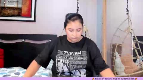 Snapshot of alaiasmile_ chatting on February 23, 12:09 pm online show from February 23, 12:09 pm