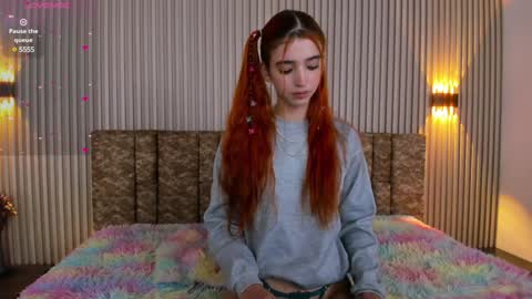Snapshot of alana_333 chatting on December 17, 12:00 pm A L A N A online show from December 17, 12:00 pm