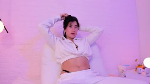 Alana  online show from May 15, 1:47 pm