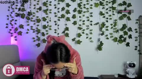 alana_pherson online show from April 18, 1:41 am