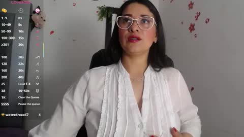 Alana  online show from November 7, 12:00 pm