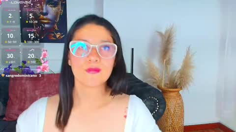 Snapshot of alana_steel_1 chatting on September 18, 8:51 pm Alana online show from September 18, 8:51 pm