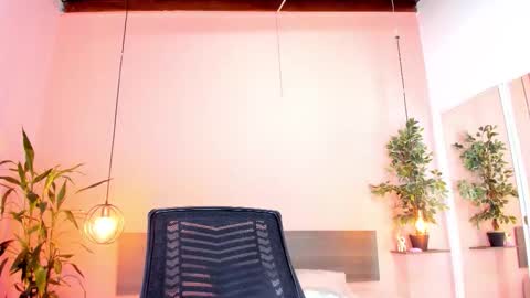 Snapshot of alana_suares chatting on October 14, 8:00 pm Alana online show from October 14, 8:00 pm