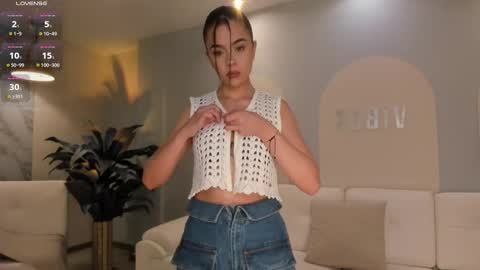 Alana online show from September 18, 12:26 pm